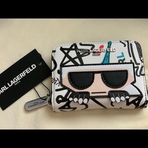 Karl Lagerfeld Paris